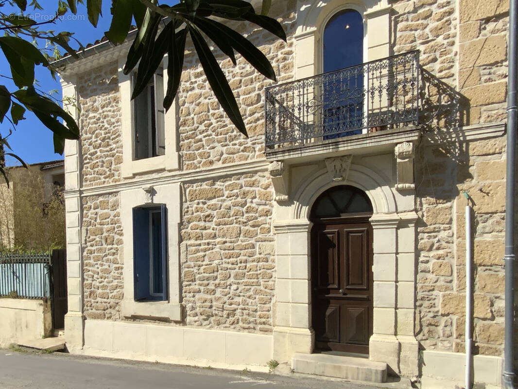 Maison à UZES