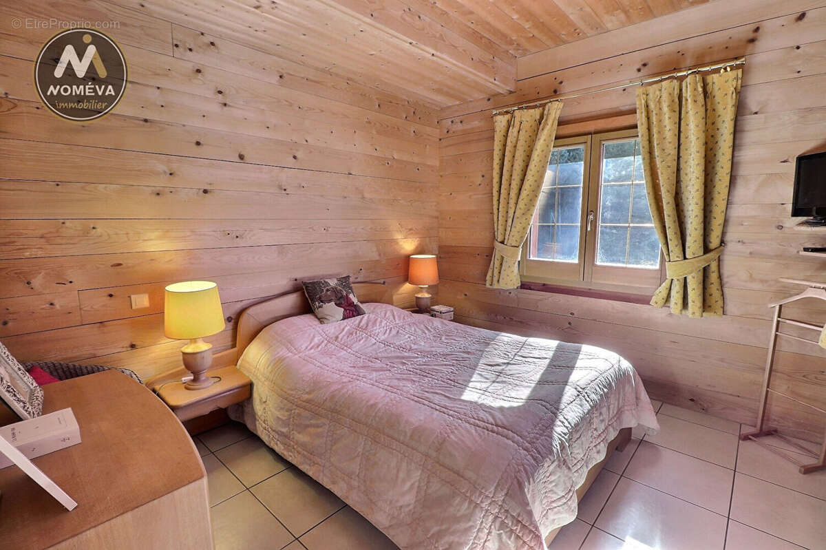 Maison à LE CHAMBON-SUR-LIGNON