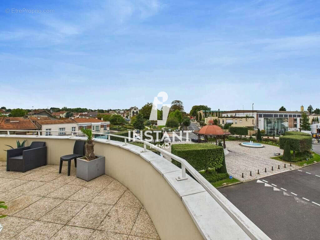 Appartement à VILLENEUVE-LE-ROI