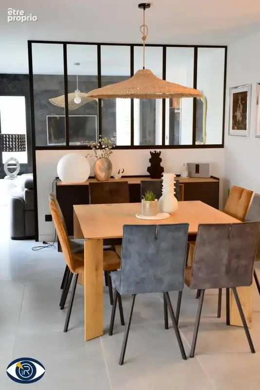 Maison 146 m² à Laval  - photo 2