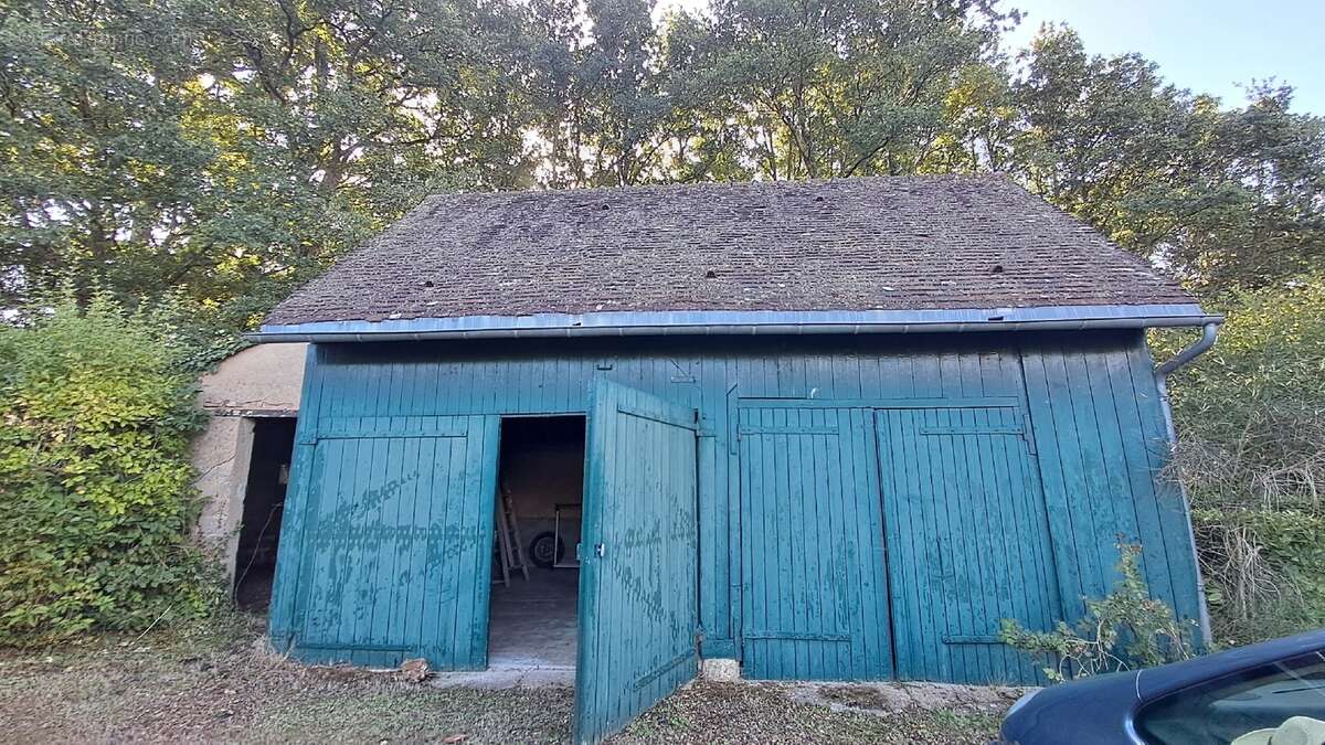 Maison à RUEIL-LA-GADELIERE