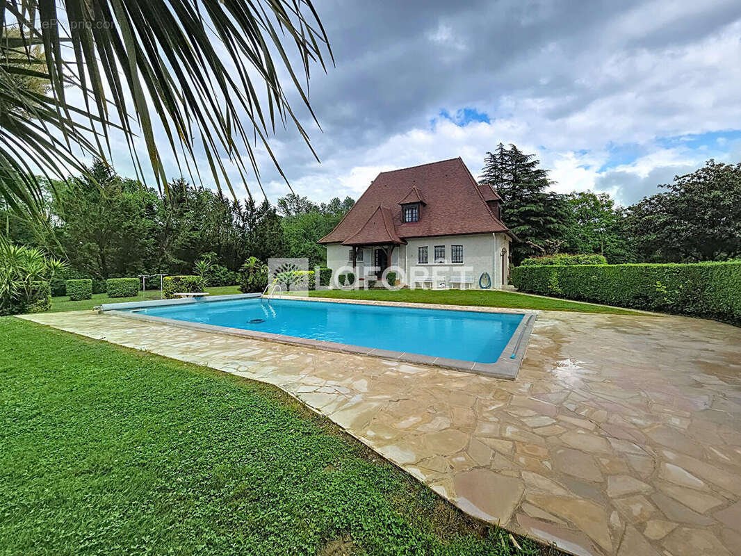 Maison à LAGOR