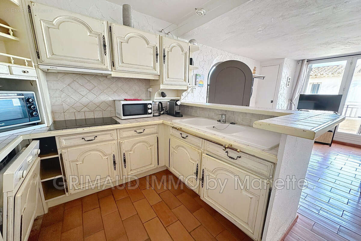 Appartement à GRIMAUD
