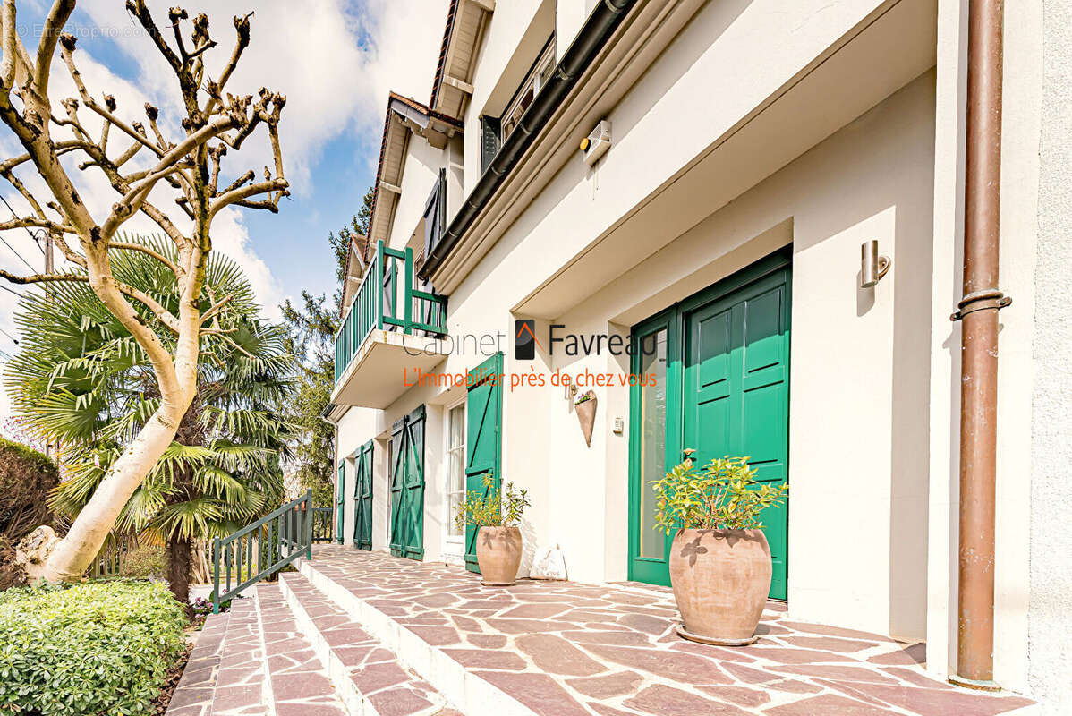 Maison à L&#039;HAY-LES-ROSES