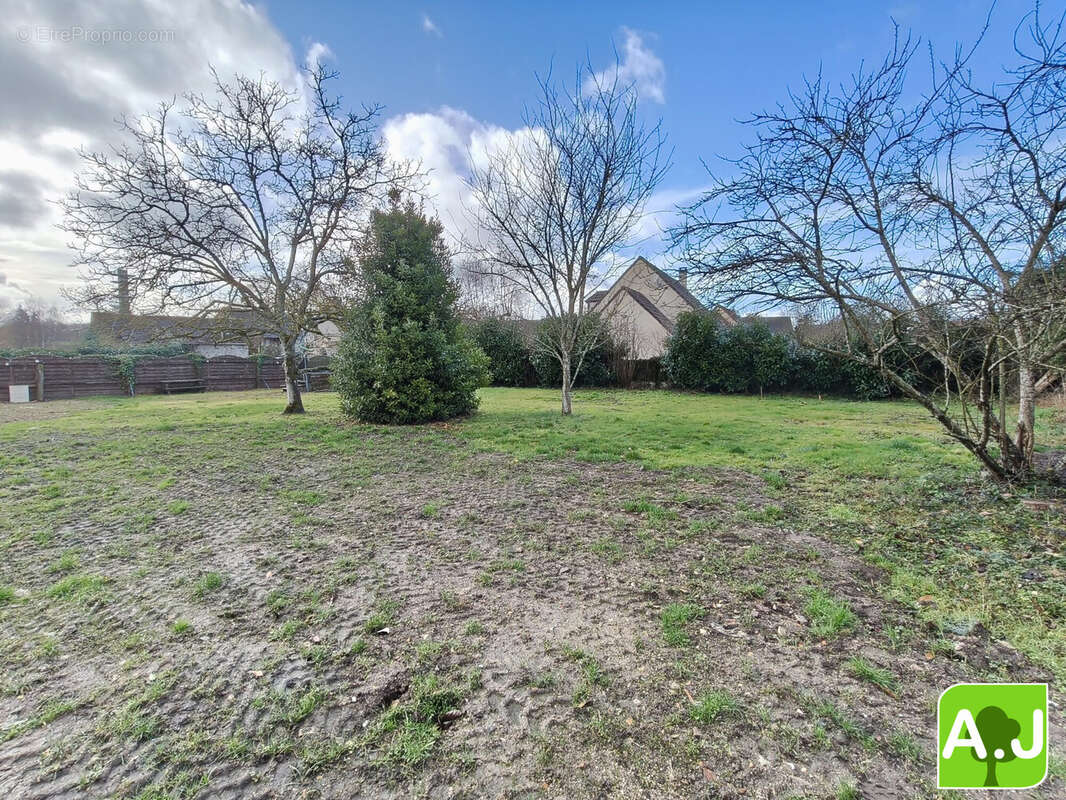 Terrain à ANET