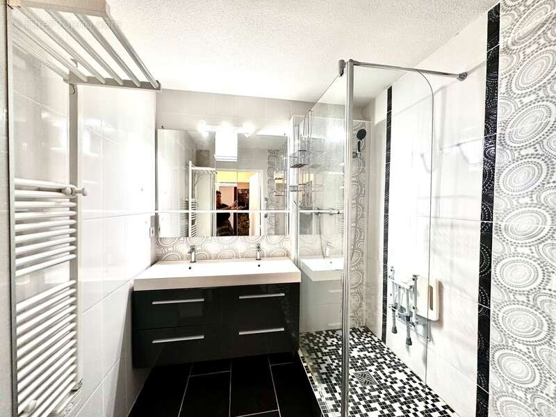 Appartement à MARSEILLE-9E