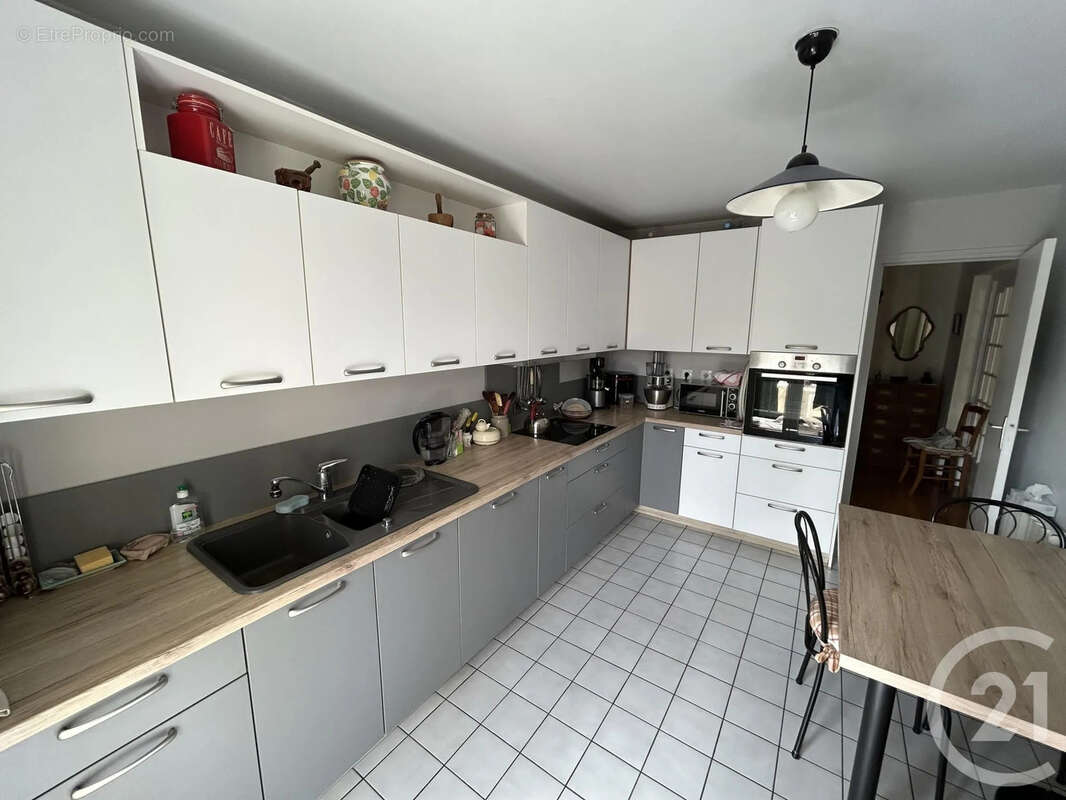 Appartement à AVON