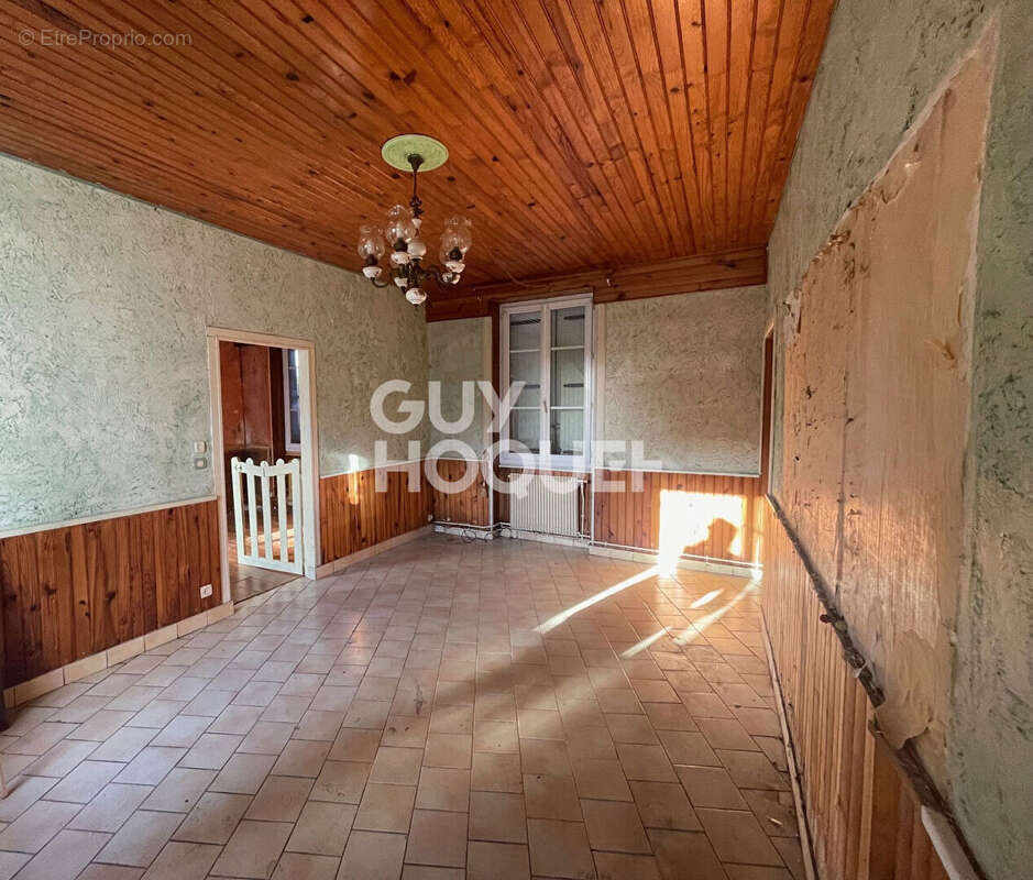 Maison à MALESHERBES