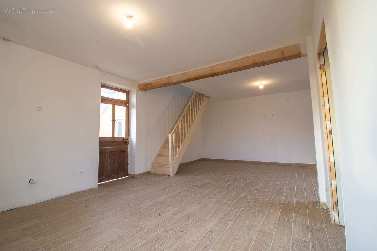 Maison à GIEVRES