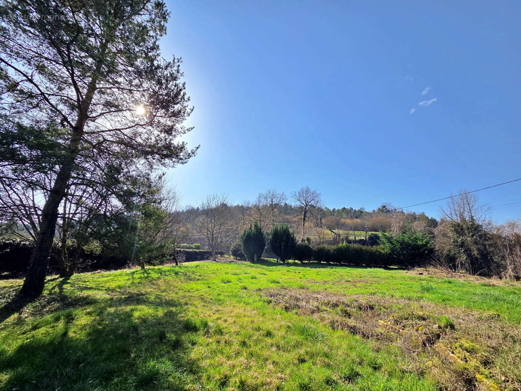 Terrain à KOEUR-LA-GRANDE