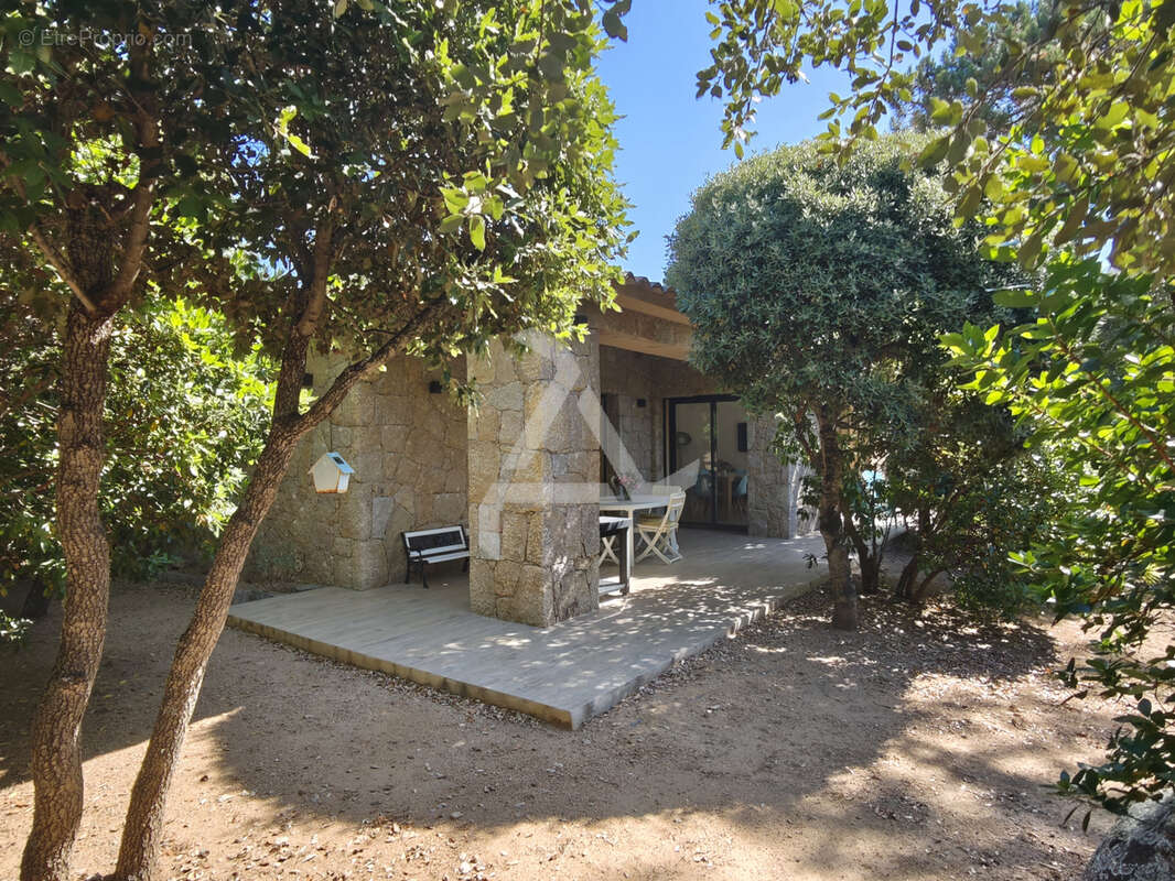 Maison à LECCI