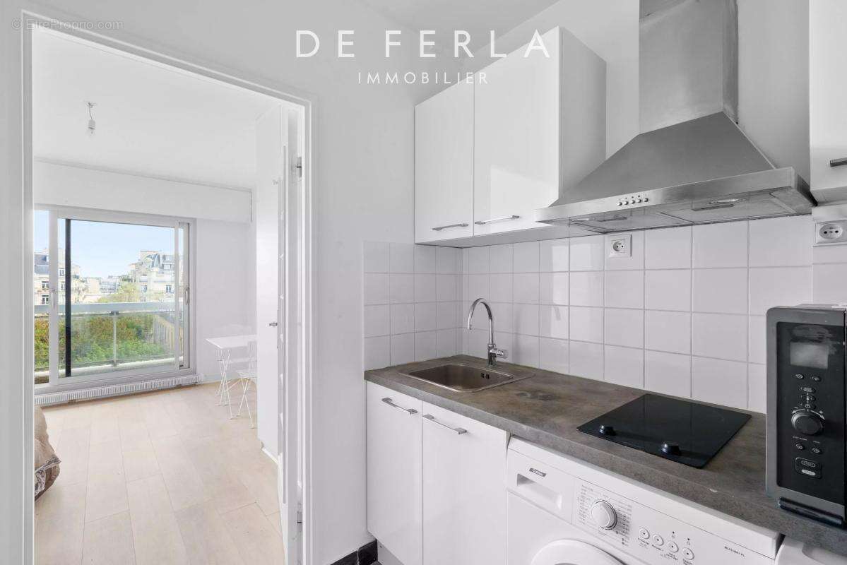 Appartement à PARIS-7E