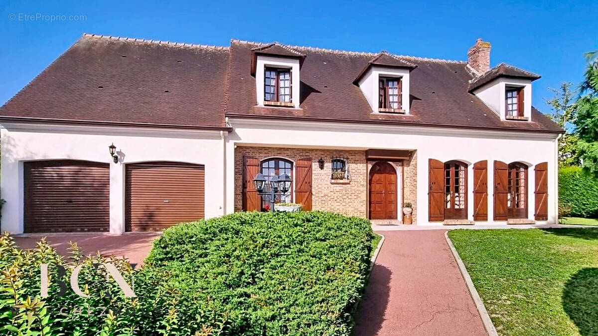 Maison à MONTSOULT