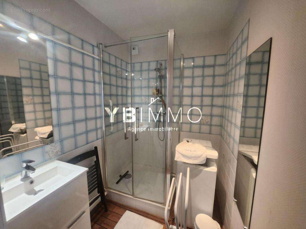 Appartement à LES CLAYES-SOUS-BOIS