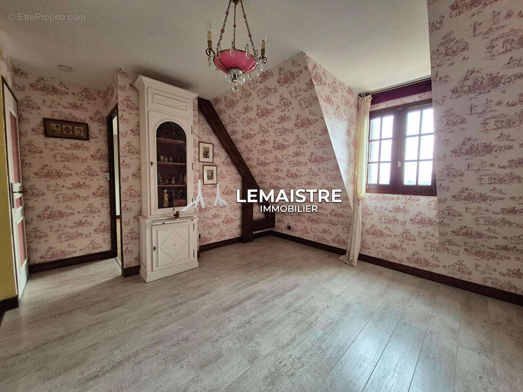 Maison à MONTIVILLIERS