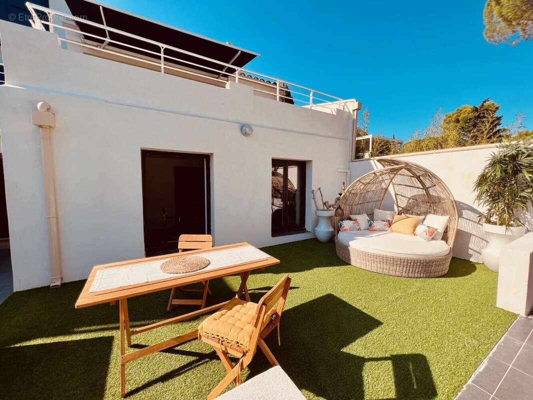 Appartement à SAUSSET-LES-PINS