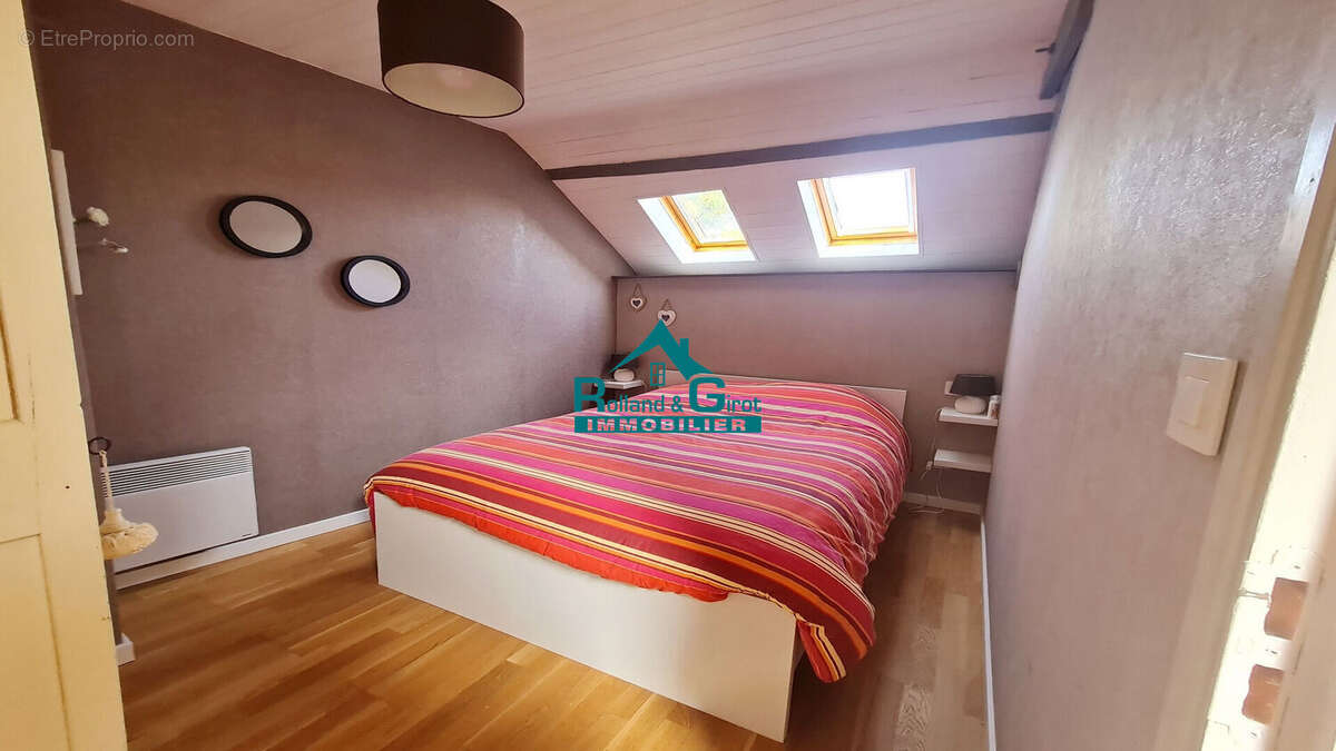 Maison à SAINT-AUBIN-DU-CORMIER