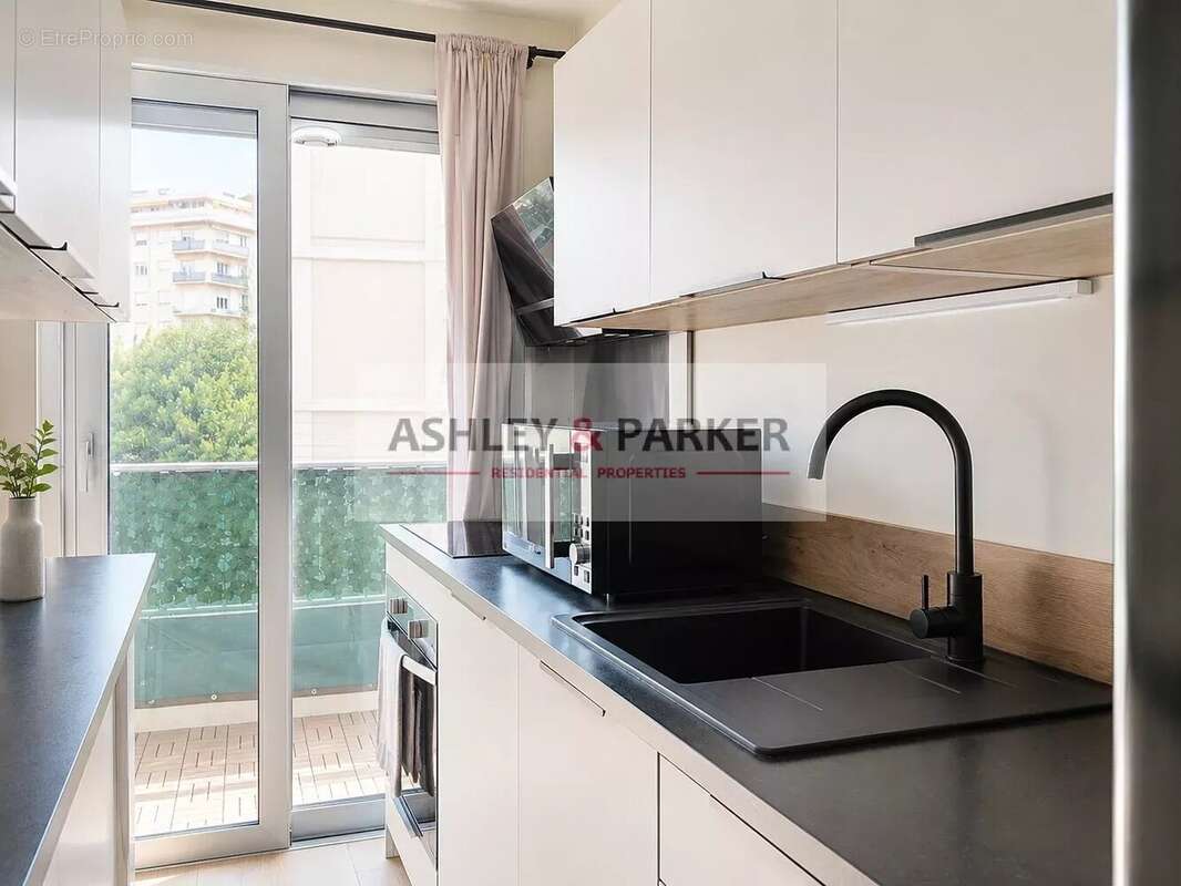 Nice saint-lambert — superbe 3 pièces de 59 m² refait à neuf, terrasse, balcon filant et box en option - photo 9