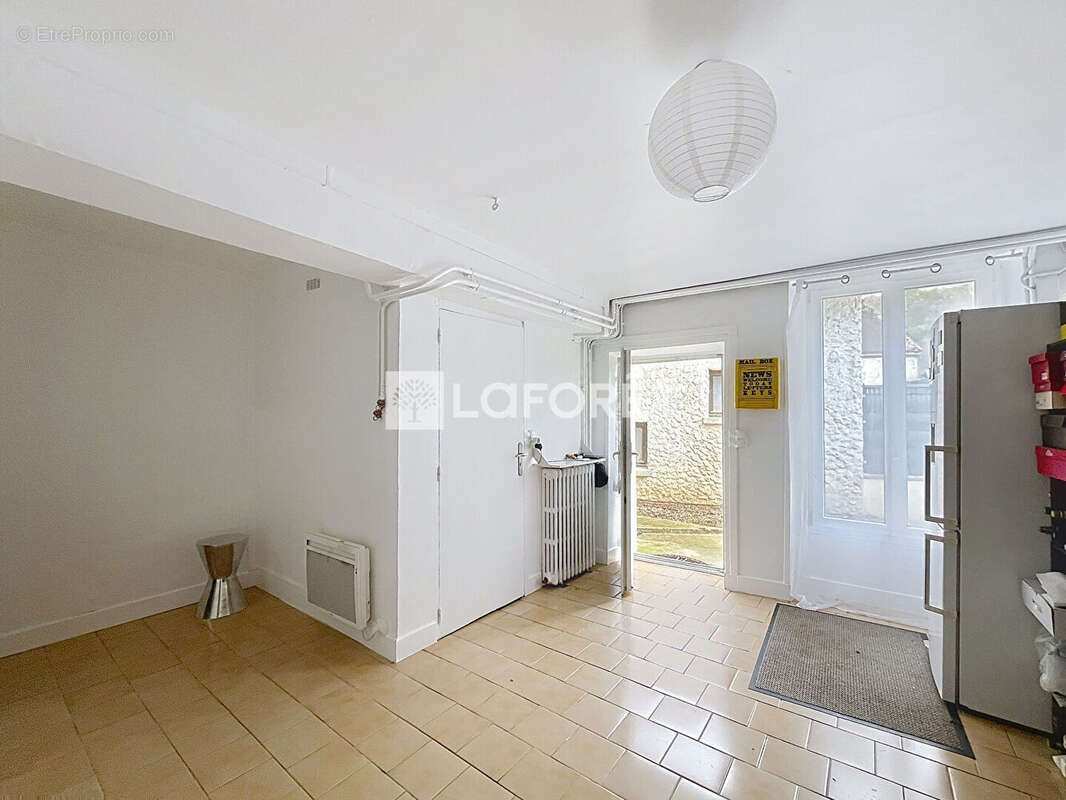 Maison à MORAINVILLIERS