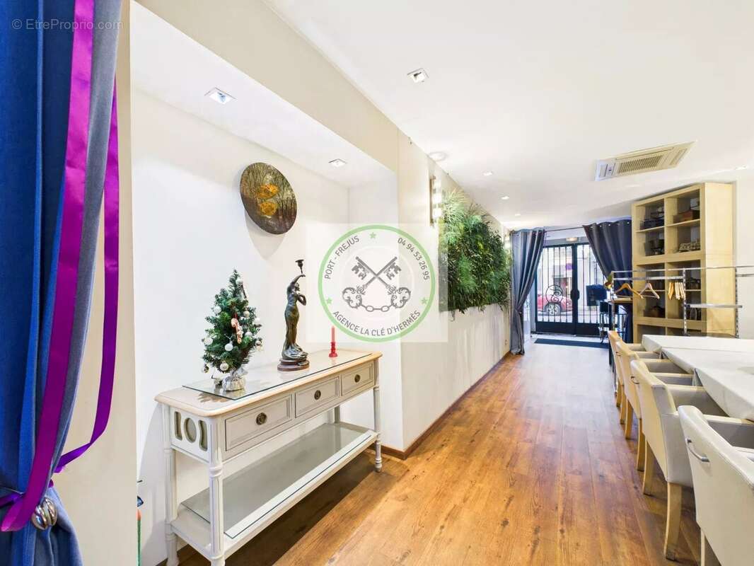 Commerce à SAINT-RAPHAEL