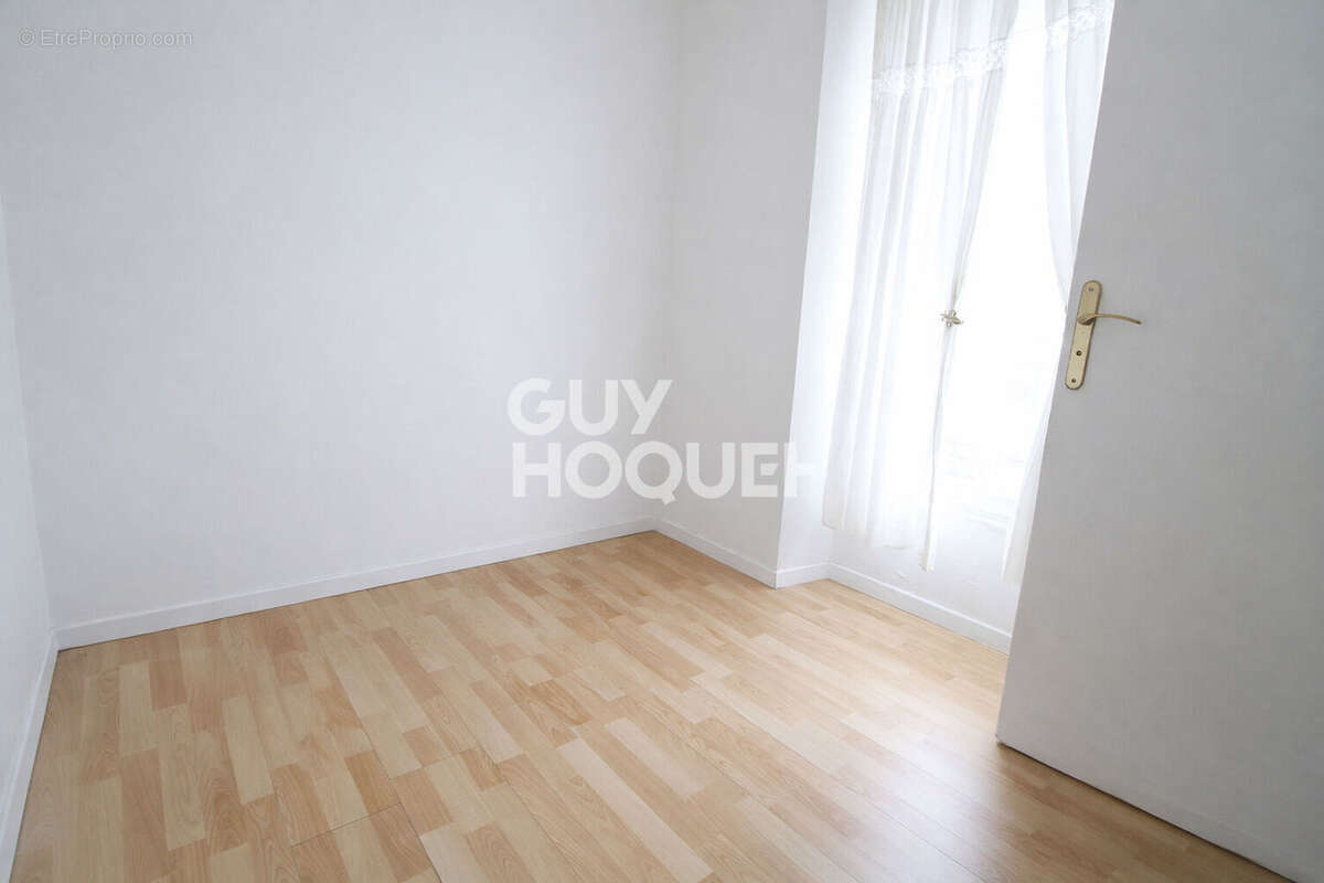 Appartement à BRIE-COMTE-ROBERT