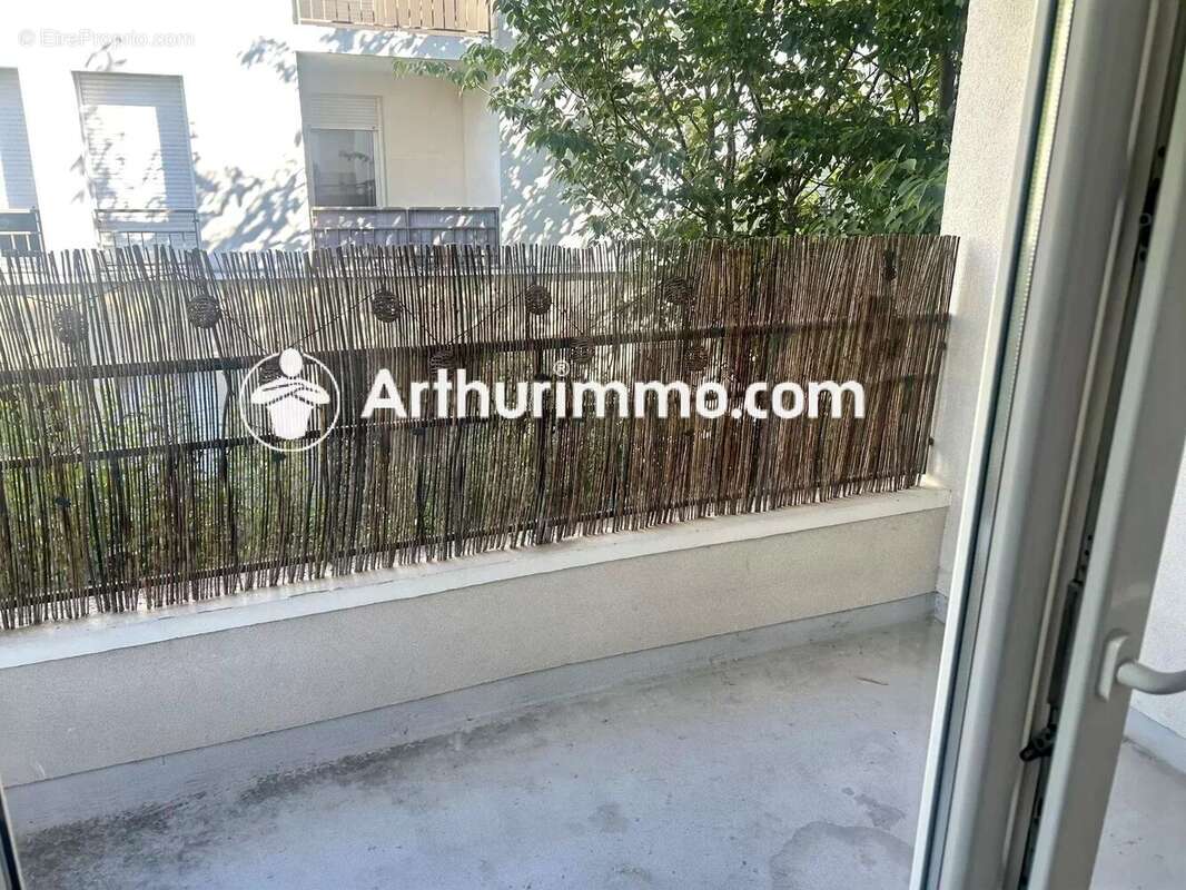 Appartement à LIEUSAINT