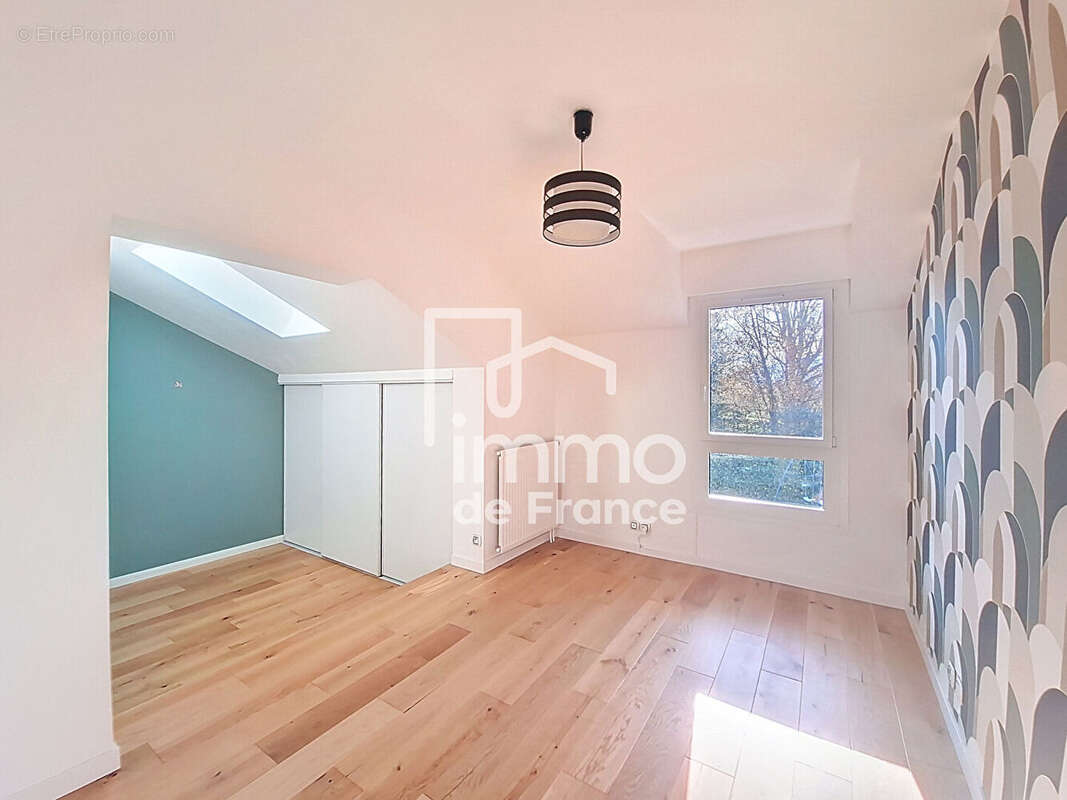 Maison à SAINT-JULIEN-EN-GENEVOIS