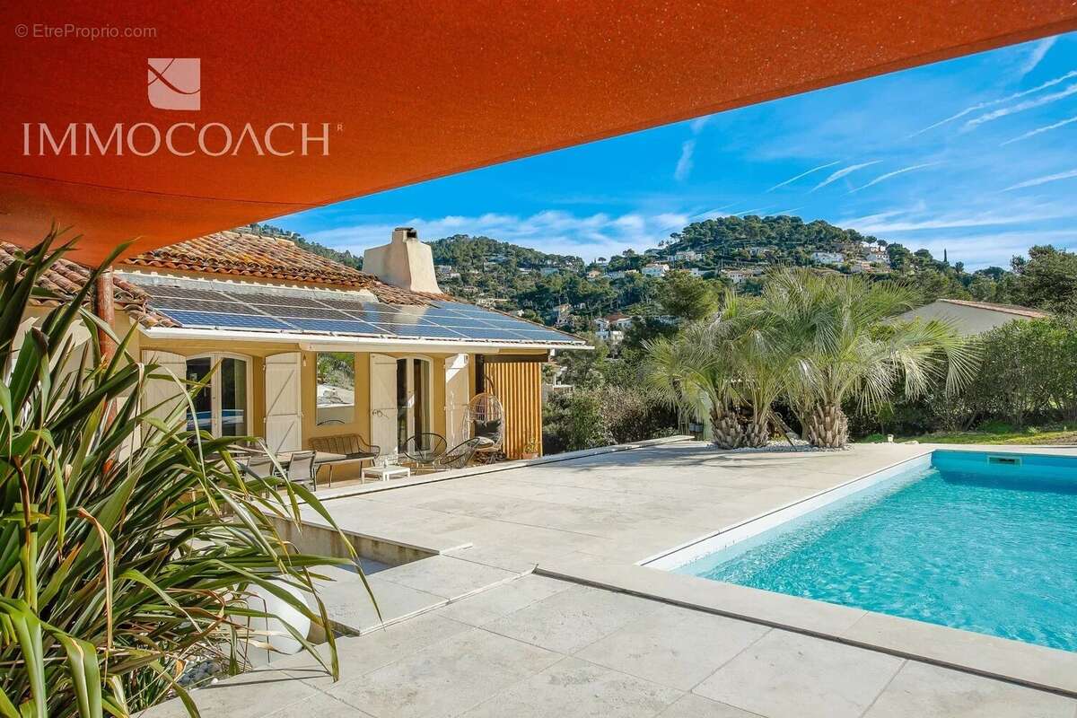 Maison à CARQUEIRANNE