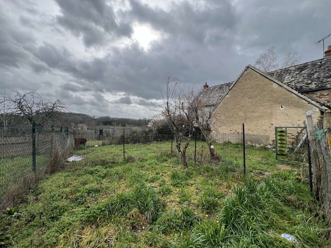 Maison à SAINTE-SEVERE-SUR-INDRE