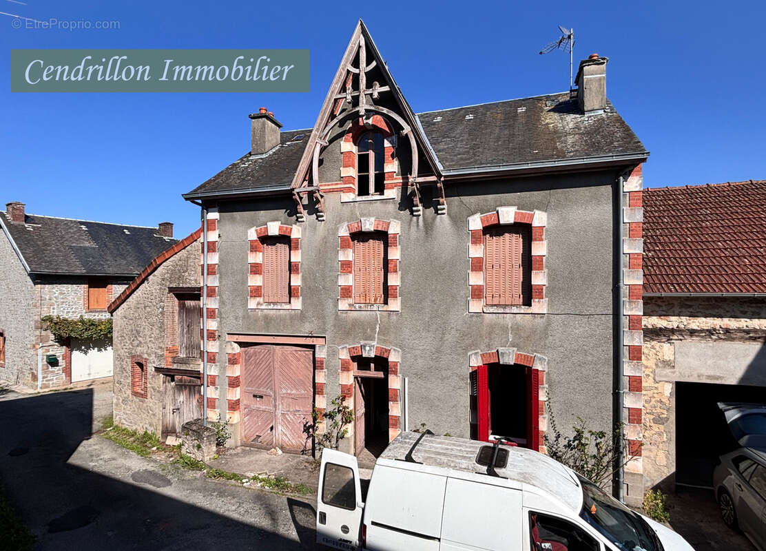 Maison à SAINT-DIZIER-LEYRENNE
