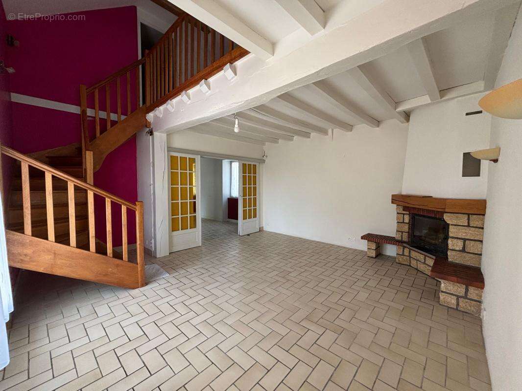 Maison à SAINT-AUBIN-DES-CHATEAUX