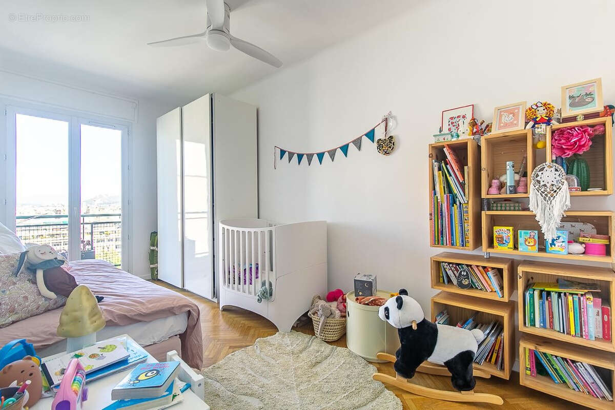 Appartement à MARSEILLE-8E