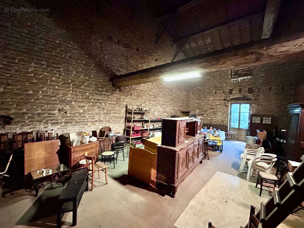 Maison à JARNIOUX