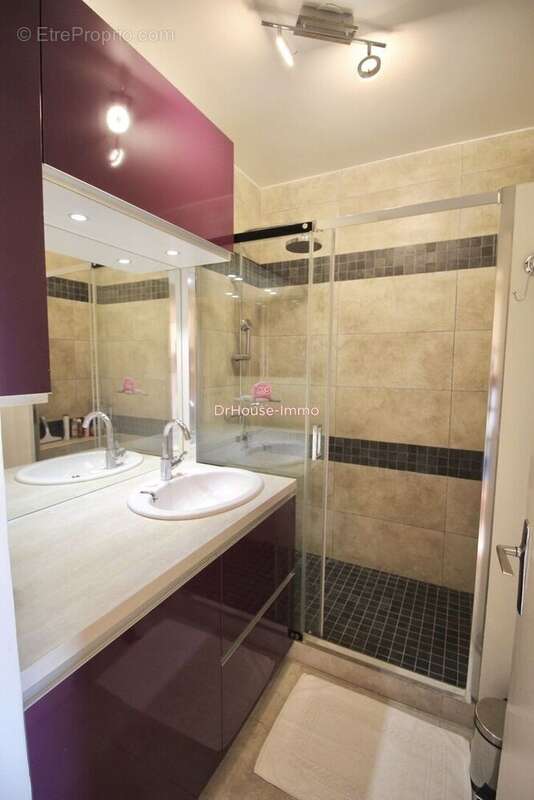 Appartement 28 m² à Cavalaire-Sur-Mer  - photo 6