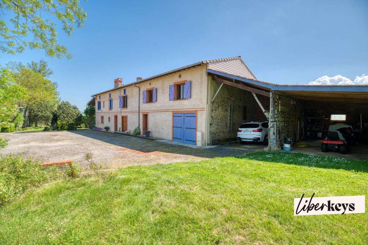 Maison longère T6 garage, annexes, terrain cadre exceptionnel - photo 16