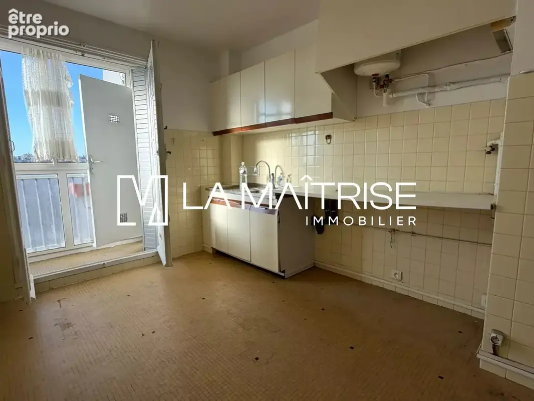 Appartement 3 pièces 77 m² à vendre à Marseille-5e (13005) - photo 4