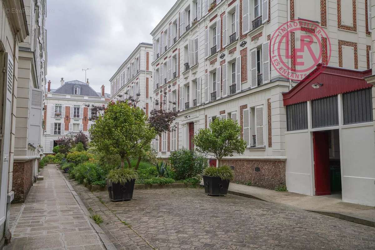 Appartement à PARIS-20E
