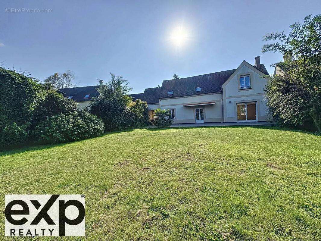 Maison à AMENUCOURT