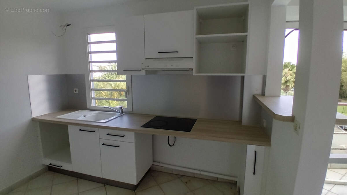 Appartement à BAIE-MAHAULT