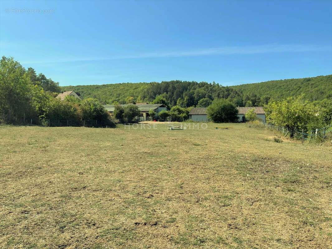 Maison 155 m² à Semur-En-Auxois  - photo 2