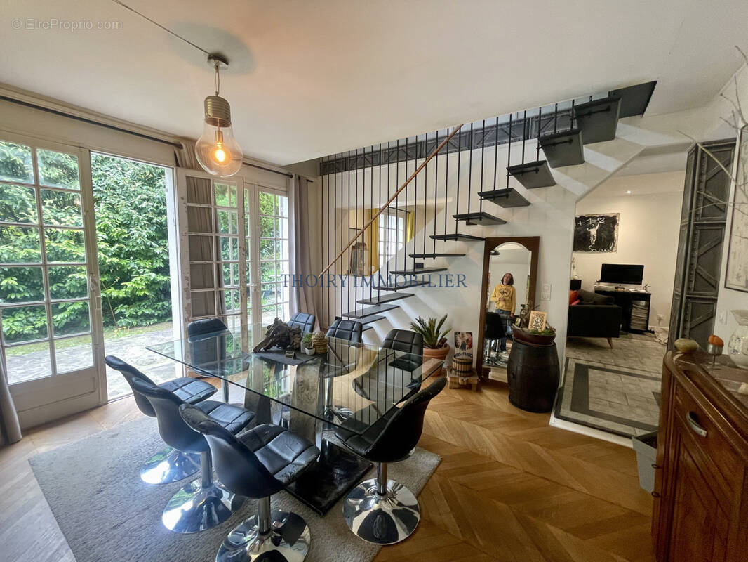 Maison à MAULE