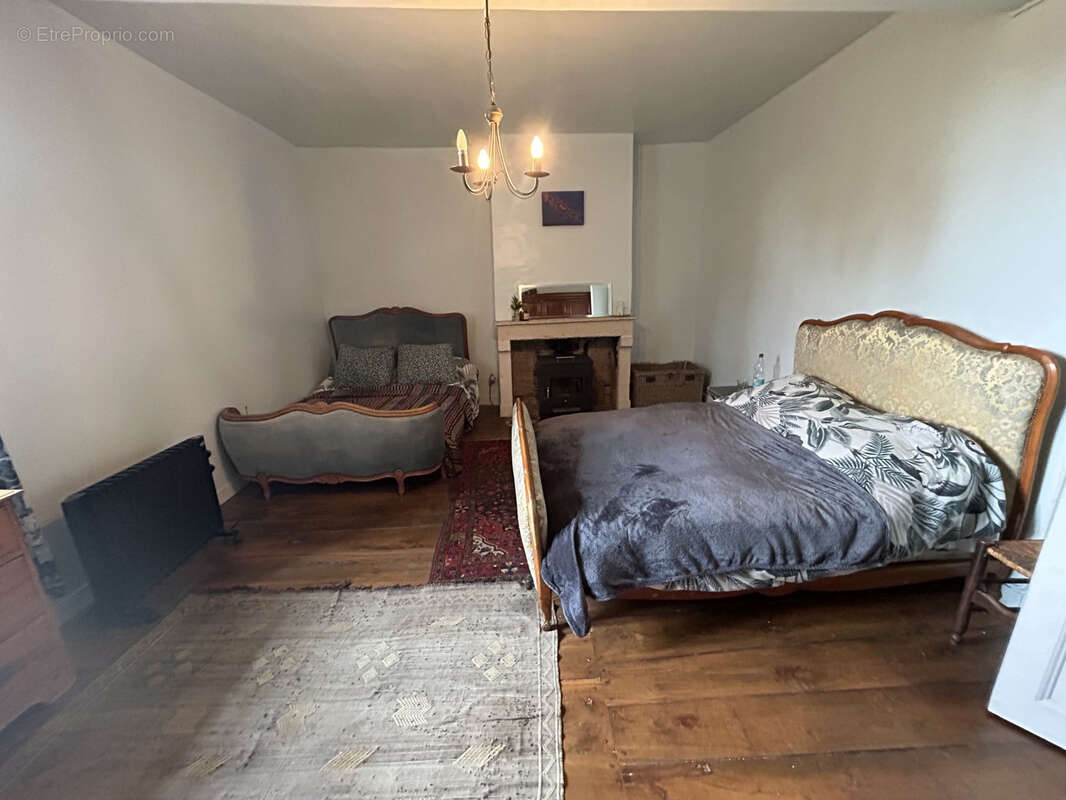 Maison à MONTEMBOEUF