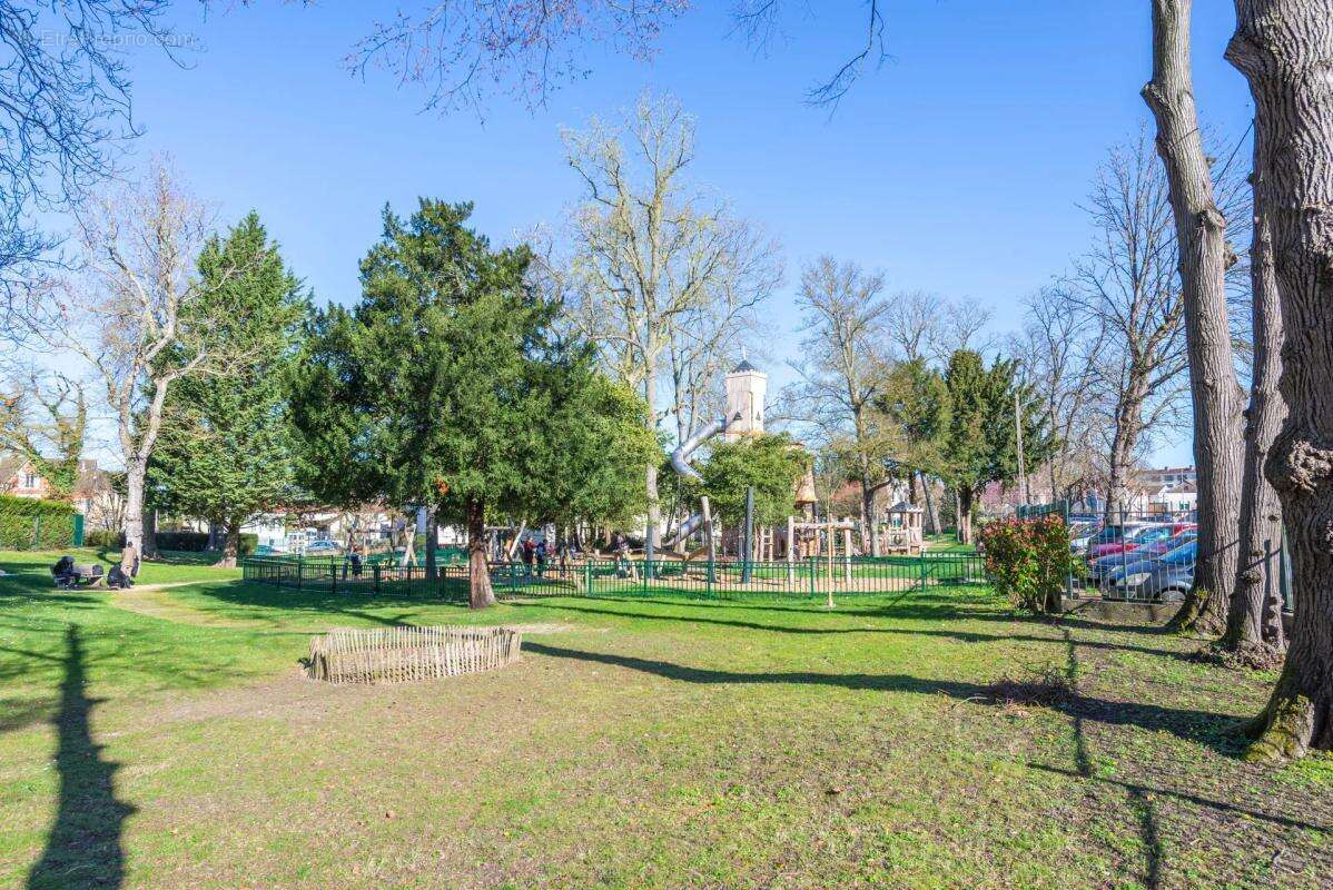 Appartement à BEAUMONT-SUR-OISE