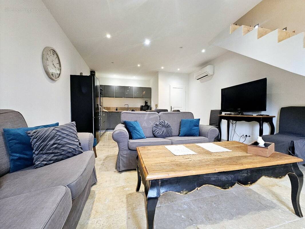 Appartement à ARAMON