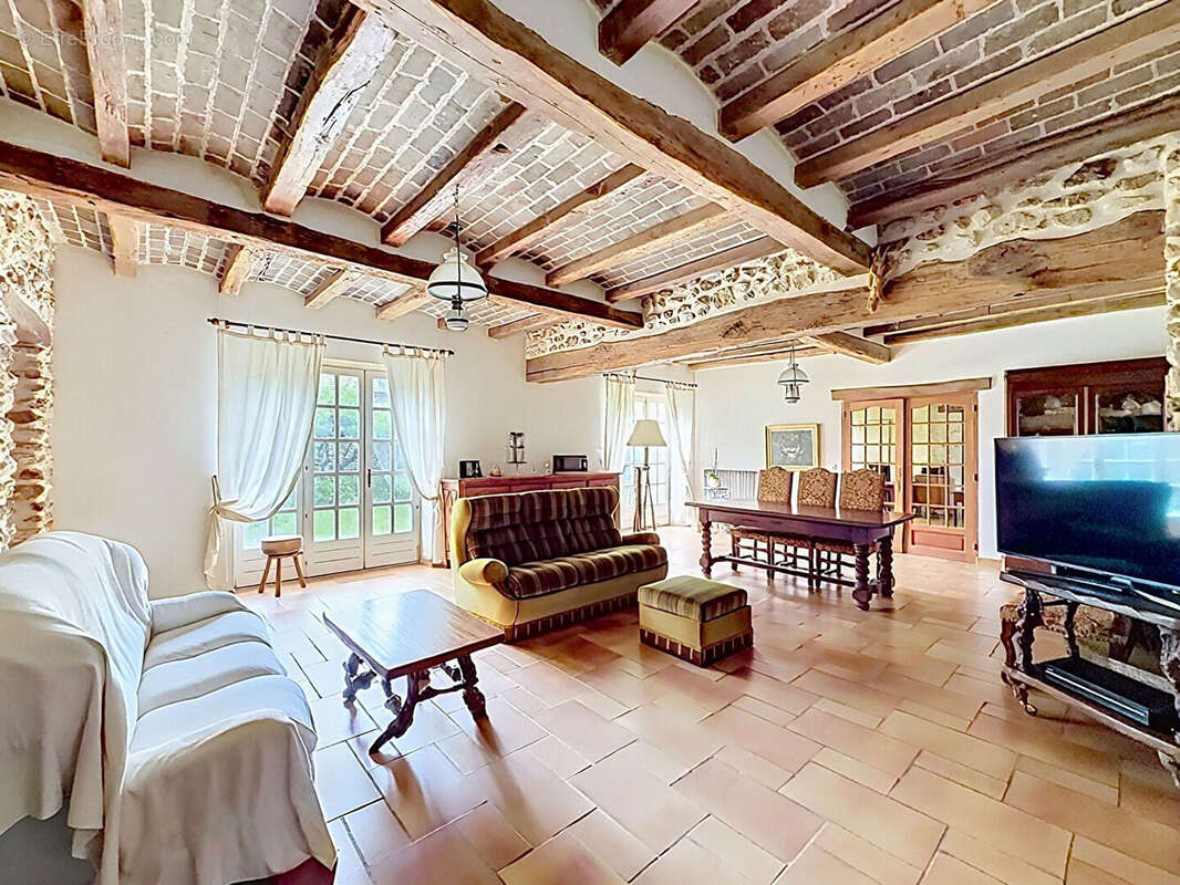 Maison à ORVILLIERS