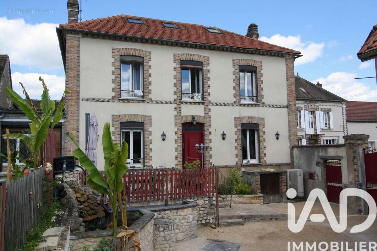 Photo 1 - Maison à VINNEUF
