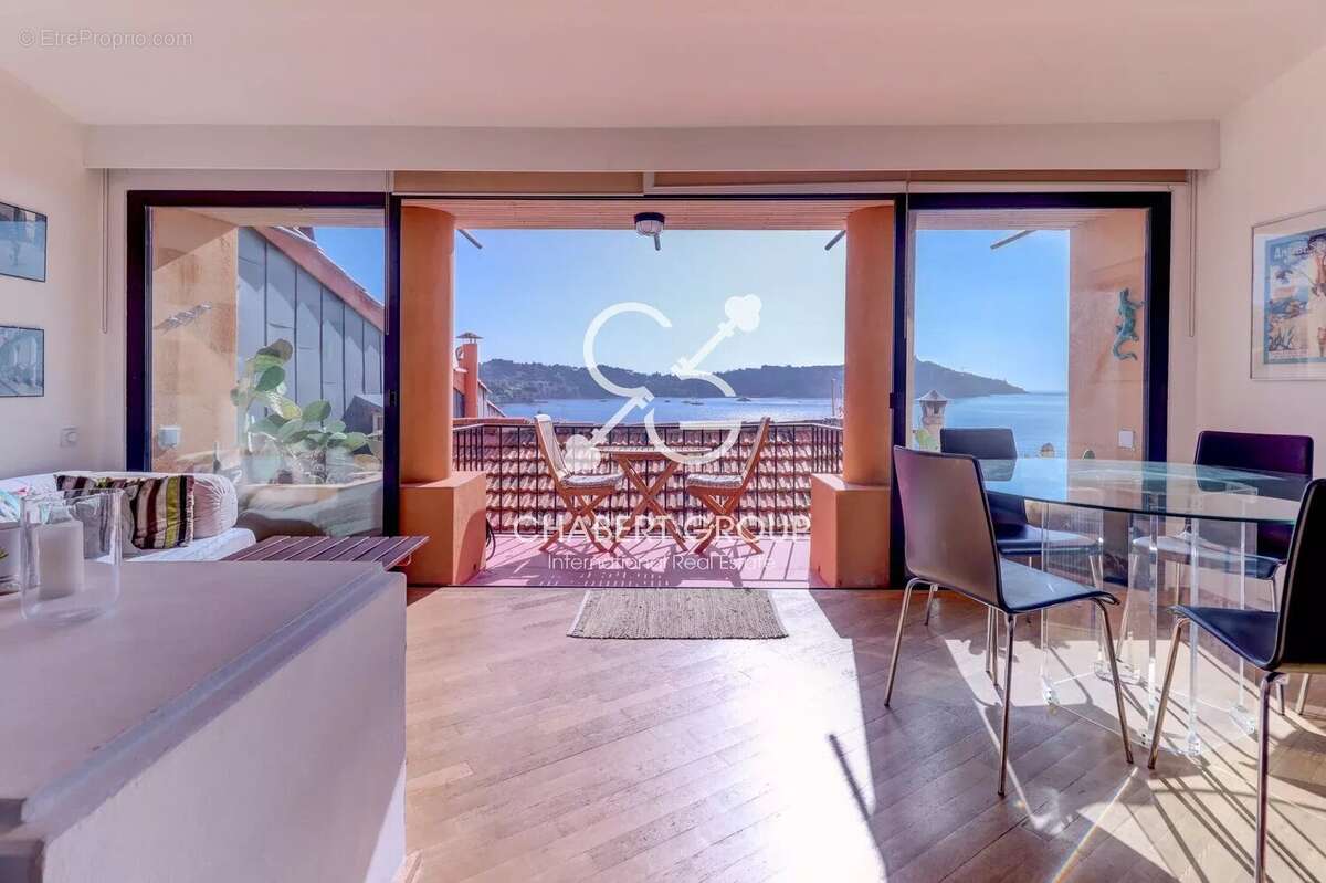 Appartement à VILLEFRANCHE-SUR-MER