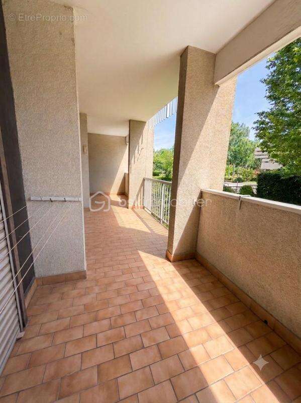 En EXCLUSIVITE - Appartement de type T4 et cave situé 7 quai du Drac à FONTAINE - photo 2