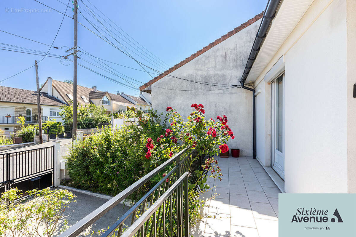Maison à MORANGIS