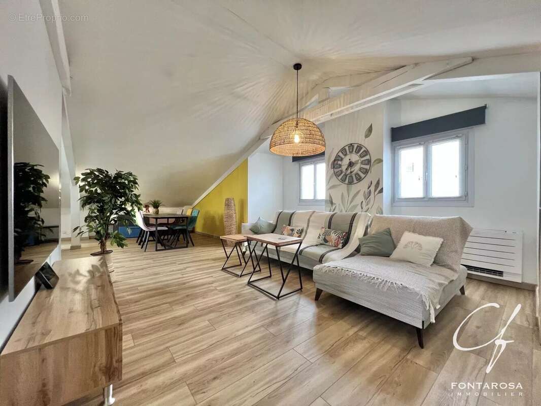 Appartement à SAINT-RAPHAEL